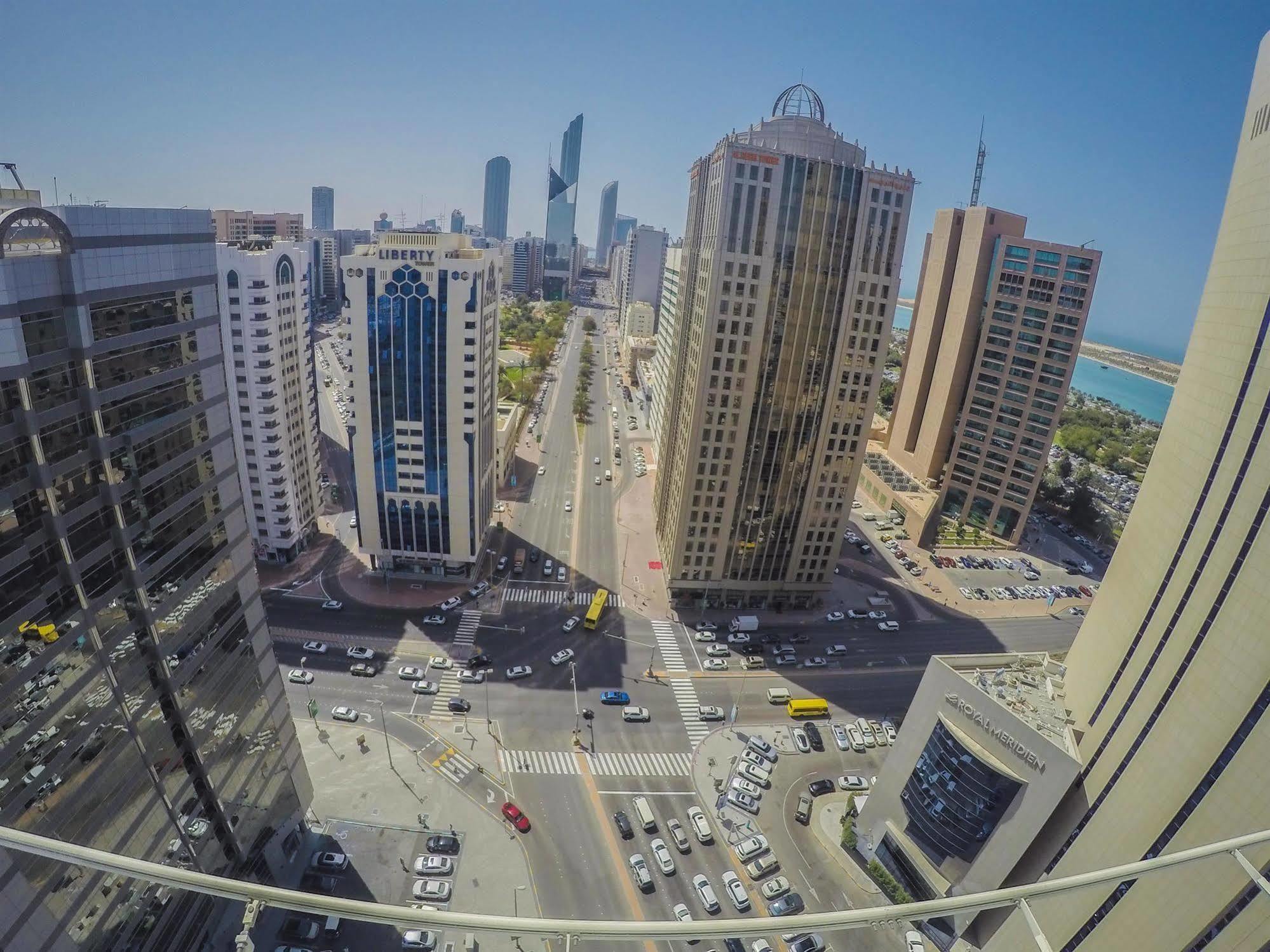 Tryp By Wyndham Abu Dhabi City Center Eksteriør billede