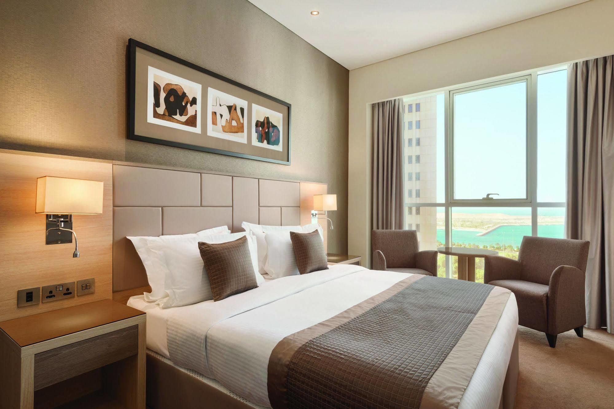 Tryp By Wyndham Abu Dhabi City Center Eksteriør billede