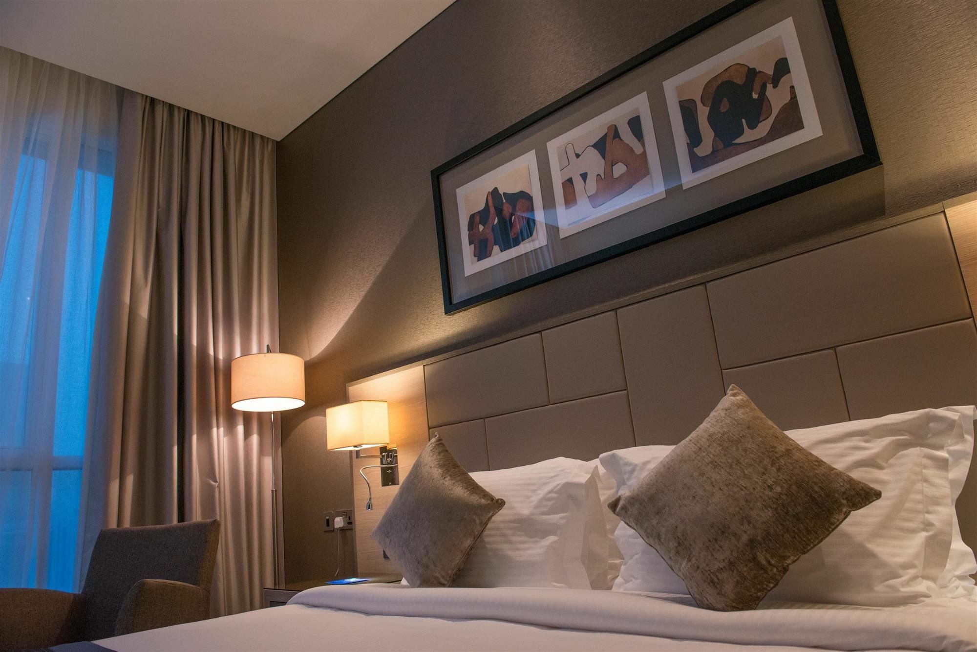 Tryp By Wyndham Abu Dhabi City Center Eksteriør billede